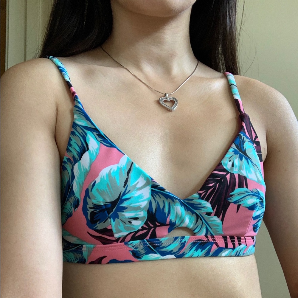 Tropical padded bikini top
